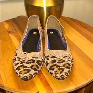 Women’s Size 8 Knit Leopard Print Pointed Toe Flats Rothy’s Style